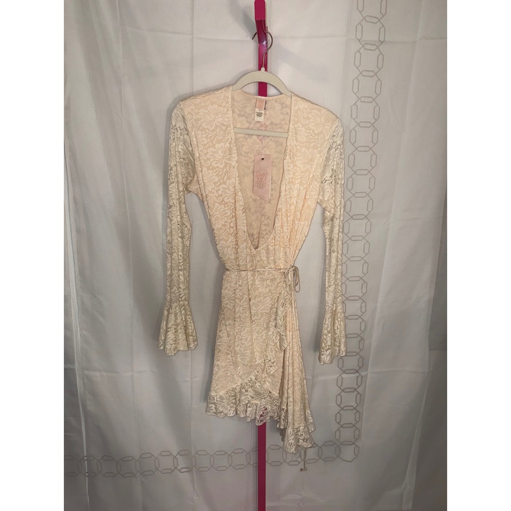 HAH Lace Wrap Robe Kimono Bell Sleeve‎ Ruffle Trim Cream Size M